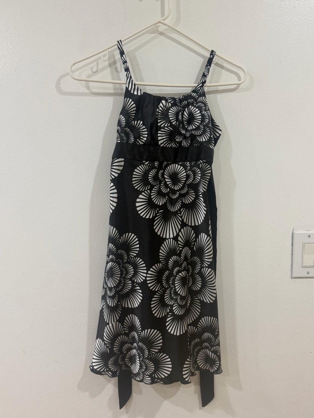 Byer California Black and White Floral Print Dress